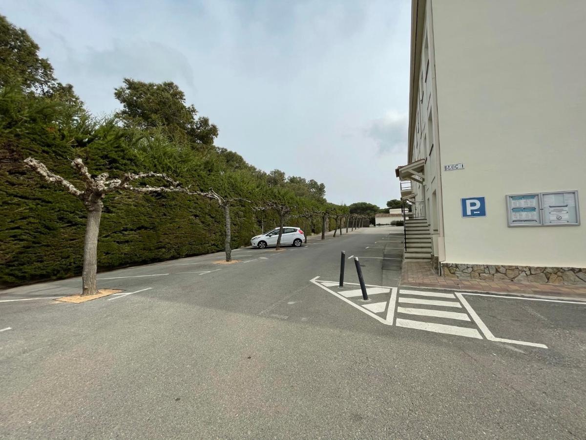 Apartament Amb Piscina I Aparcament - Baixos Amb Jardinet Калея де Парафругел Екстериор снимка
