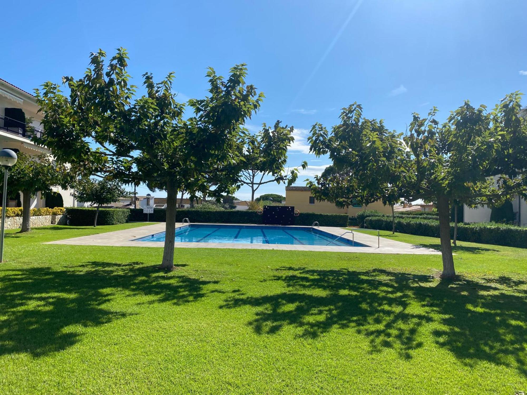 Apartament Amb Piscina I Aparcament - Baixos Amb Jardinet Калея де Парафругел Екстериор снимка